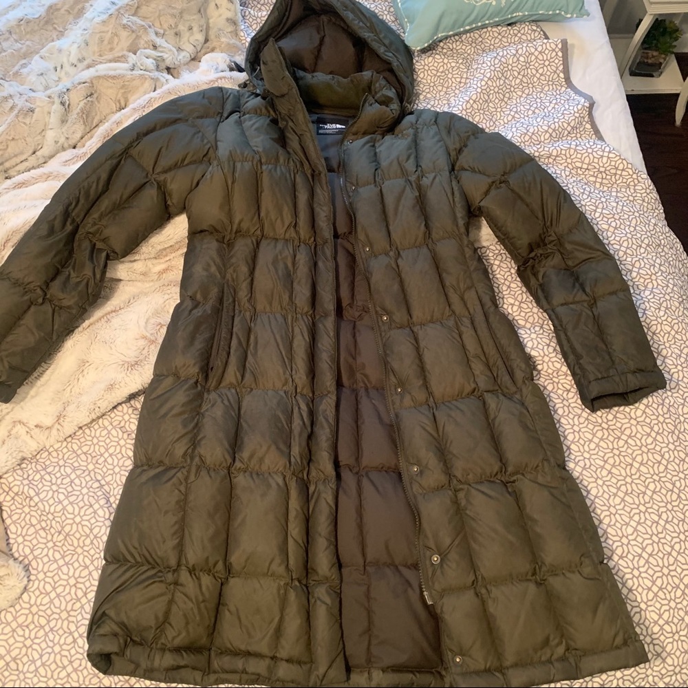 The North Face Women’s Metropolis Parka - Picture 6 of 7
